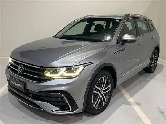 VOLKSWAGEN TIGUAN 2.0 300 TSI GASOLINA ALLSPACE R-LINE AUTOMÁTICO